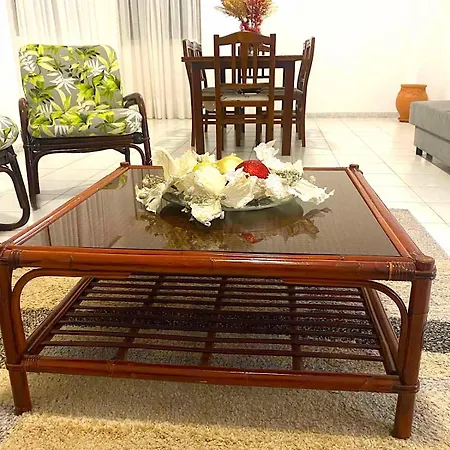 فيلة Nysa7 بافوس